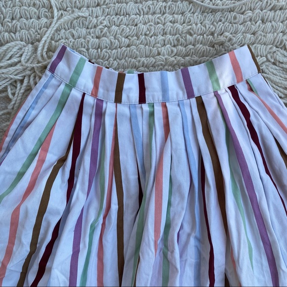 MODCLOTH white striped Aspiration Creation pleated a-line skirt XS - Picture 4 of 11